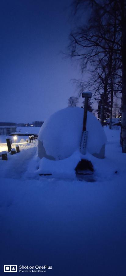 Chalet Uusi Saunamoekki Jaemsaessae, Laehellae Himosta *