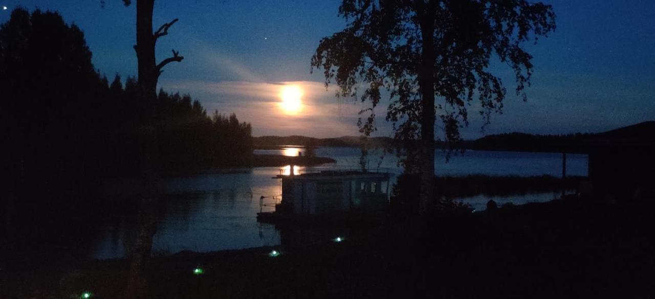 Uusi Saunamoekki Jaemsaessae, Laehellae Himosta Jämsä
